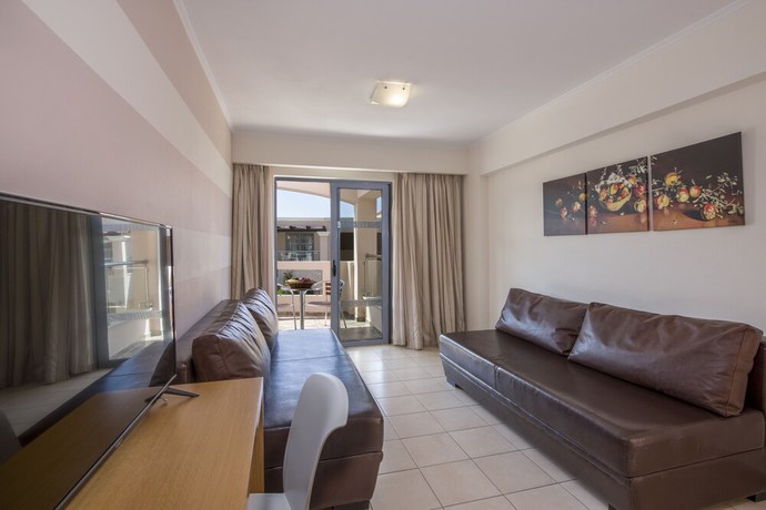 Imagen de la habitación del Hotel Isida. Foto 13