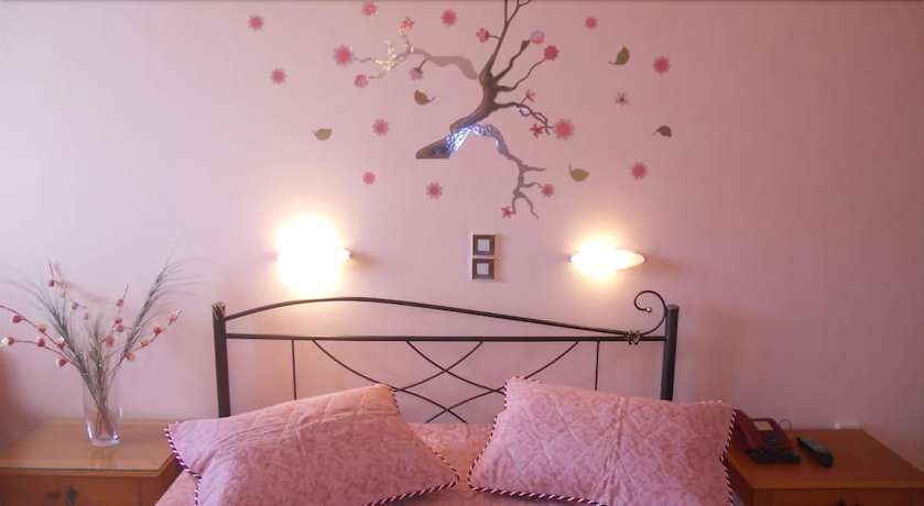 Imagen de la habitación del Hotel Isidora, Agia Marina. Foto 5