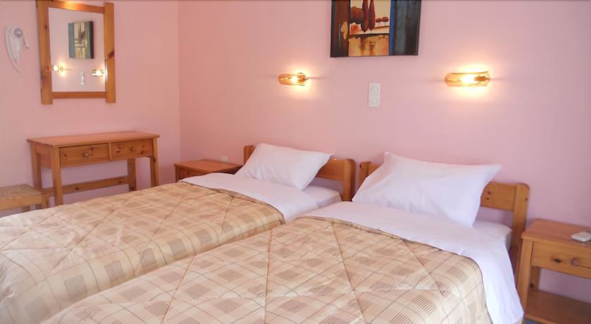 Imagen de la habitación del Hotel Isidora, Agia Marina. Foto 8