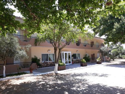 Imagen general del Hotel Isidora, Loutra Traianoupolis. Foto 2
