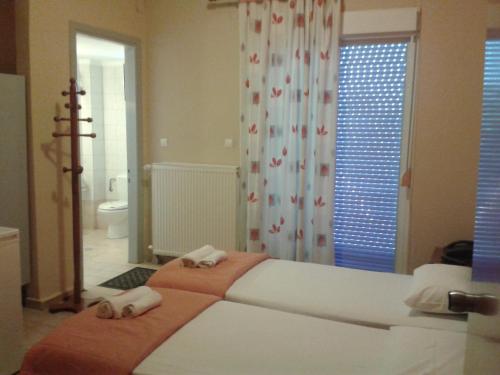 Imagen de la habitación del Hotel Isidora, Loutra Traianoupolis. Foto 6