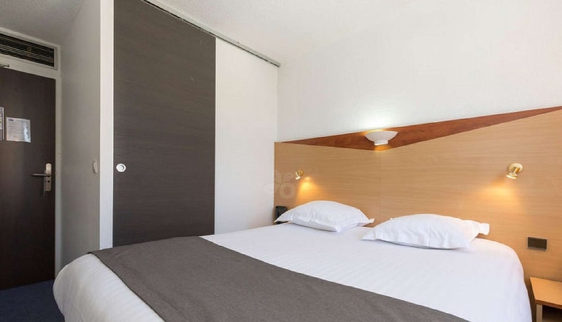 Imagen de la habitación del Hotel Isidore Nice Ouest. Foto 10