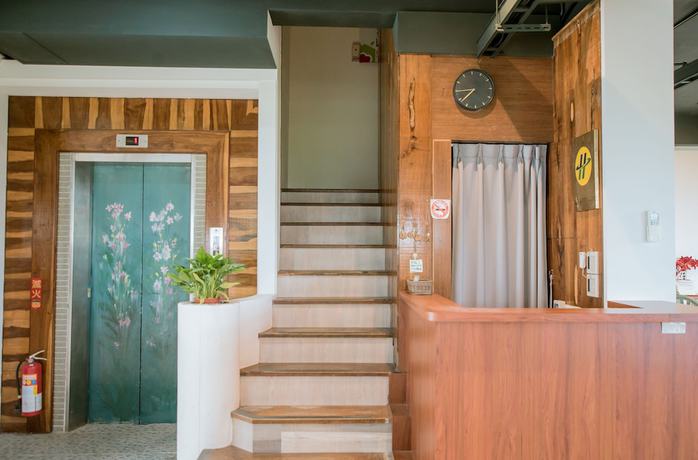 Imagen de los interiores del Hotel Ising. Foto 18