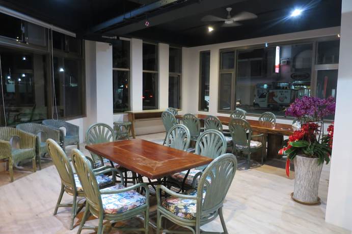 Imagen de los interiores del Hotel Ising. Foto 20