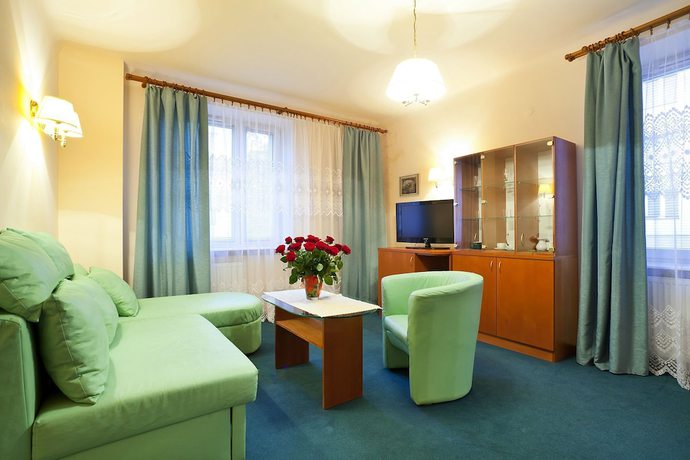 Imagen de la habitación del Hotel Iskra, Radom. Foto 2