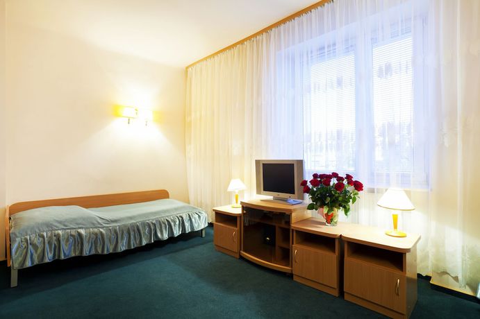 Imagen de la habitación del Hotel Iskra, Radom. Foto 16