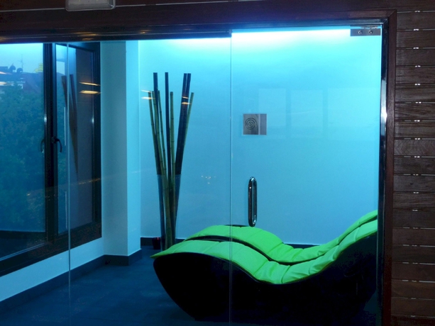 Imagen de la piscina del Hotel Isla Bella. Foto 12