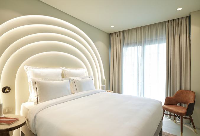 Imagen de la habitación del Hotel Isla Brown Corinthia Resort And Spa, Curio Collection Hilton. Foto 8