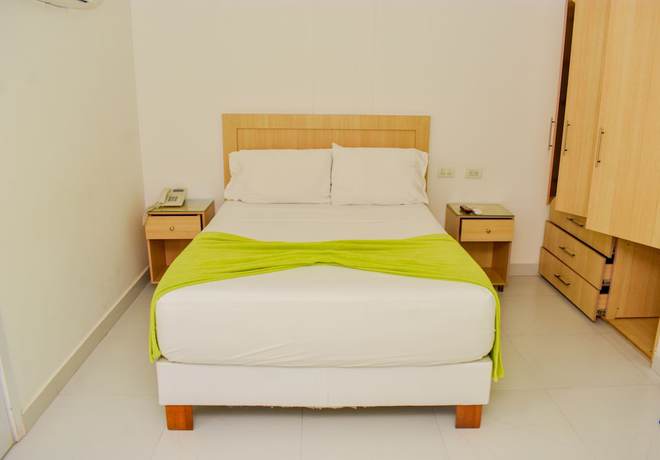 Imagen de la habitación del Hotel Isla Capri. Foto 5