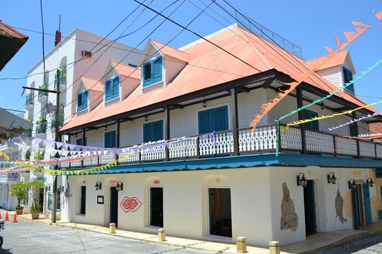 Imagen general del Hotel Isla De Flores. Foto 1