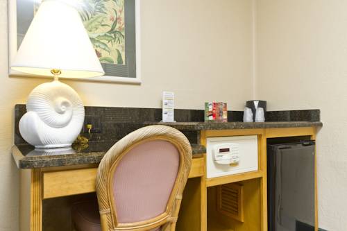 Imagen de la habitación del Hotel Isla Grand Beach Resort. Foto 14