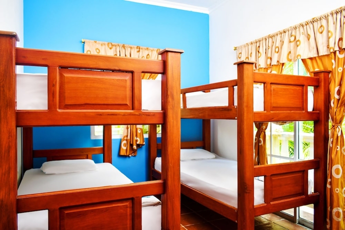 Imagen de la habitación del Hotel Isla M&aacute;gica Cove&ntilde;as. Foto 6
