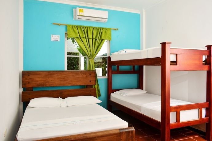Imagen de la habitación del Hotel Isla M&aacute;gica Cove&ntilde;as. Foto 14