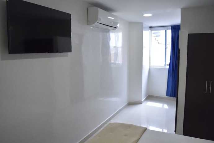 Imagen de la habitación del Hotel Isla Mayor. Foto 9