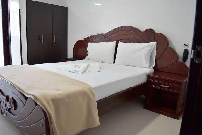 Imagen de la habitación del Hotel Isla Mayor. Foto 16