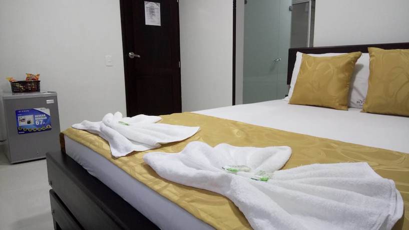 Imagen de la habitación del Hotel Isla Mayor. Foto 17