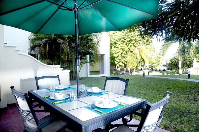 Imagen de la habitación del Hotel Isla Mazatlan Residence Club. Foto 17