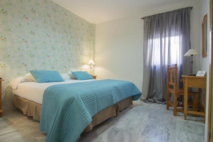 Imagen de la habitación del Hotel Isla Menor. Foto 4