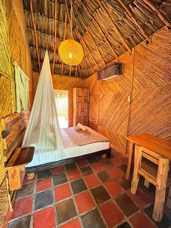 Imagen de la habitación del Hotel Isla Mucura. Foto 4