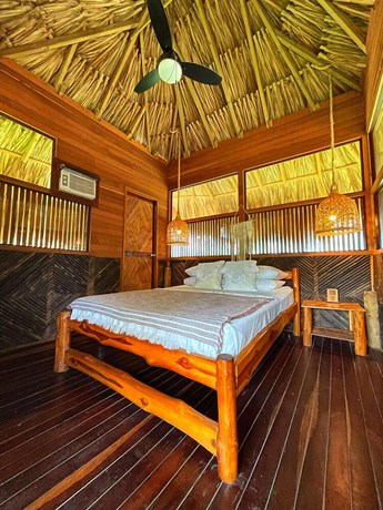 Imagen de la habitación del Hotel Isla Mucura. Foto 16