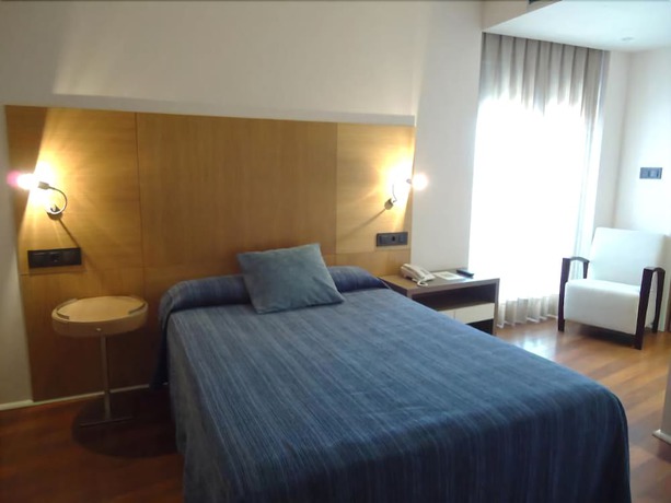 Imagen de la habitación del Hotel Isla Nova. Foto 4