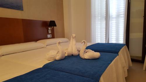 Imagen de la habitación del Hotel Isla Plana. Foto 4