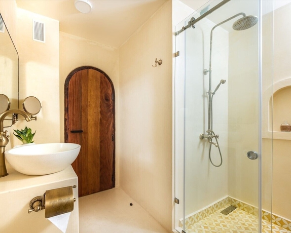 Imagen de la habitación del Hotel Isla Retreat. Foto 12