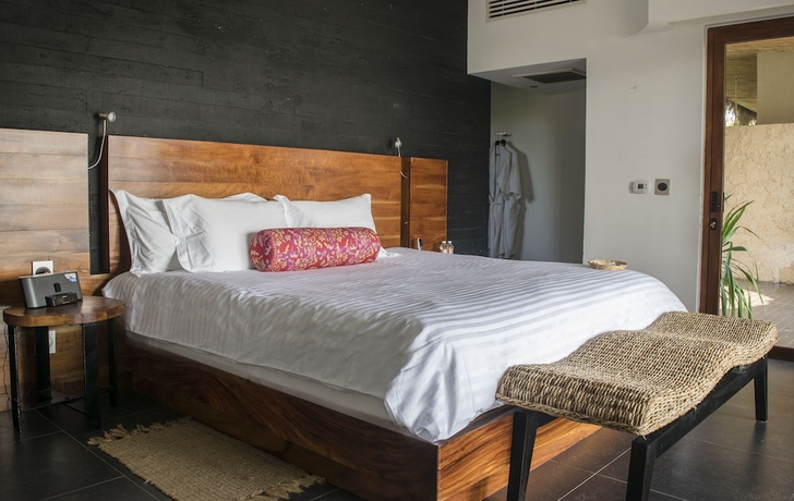 Imagen de la habitación del Hotel Isla Taj&iacute;n Beach and River Resort. Foto 4