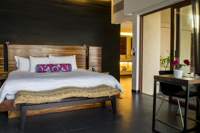 Imagen de la habitación del Hotel Isla Taj&iacute;n Beach and River Resort. Foto 12