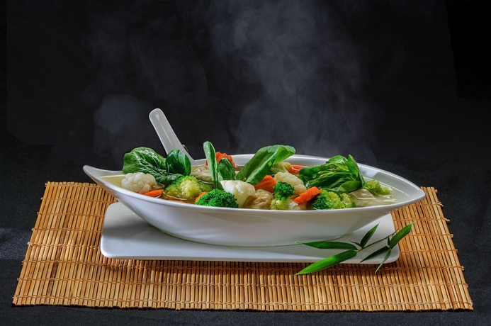 Imagen del bar/restaurante del Hotel Isla Verde. Foto 7