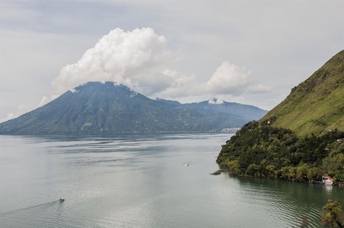 Imagen de los exteriores del Hotel Isla Verde, Santa Cruz La Laguna. Foto 11