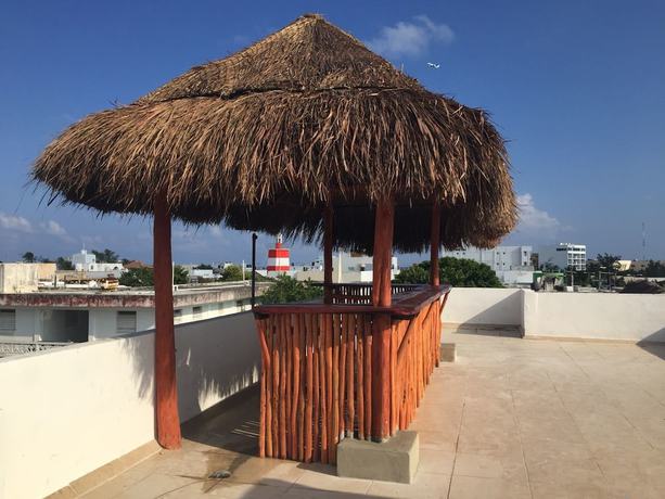 Imagen del bar/restaurante del Hotel Isla Zamna. Foto 2