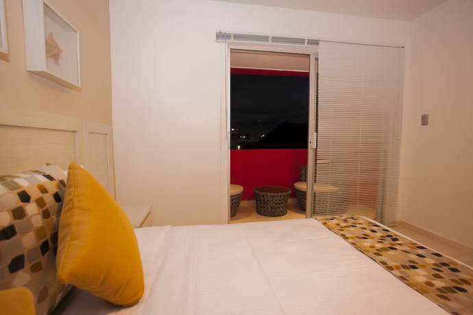 Imagen de la habitación del Hotel Isla Zamna. Foto 14