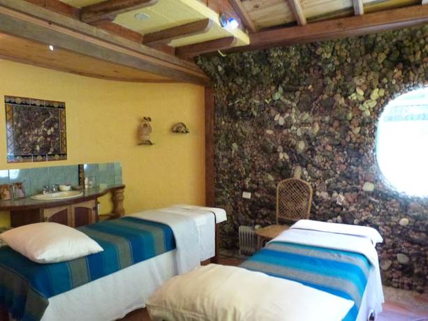 Imagen de los interiores del Hotel Isla de Ba&ntilde;os Hosteria y Spa. Foto 18