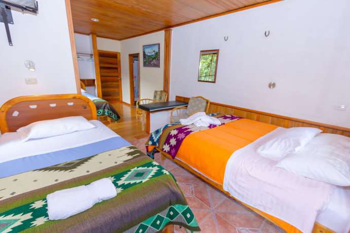 Imagen de la habitación del Hotel Isla de Ba&ntilde;os Hosteria y Spa. Foto 10
