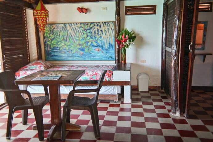 Imagen general del Hotel Isla del Pirata - Oficina de Reserva. Foto 5