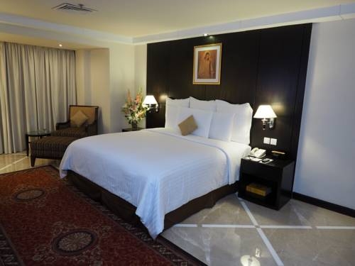 Imagen de la habitación del Hotel Islamabad Marriott. Foto 2
