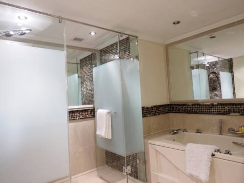 Imagen de la habitación del Hotel Islamabad Marriott. Foto 6