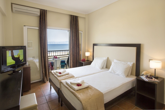 Imagen de la habitación del Hotel Island Beach Resort - Adults Only. Foto 2