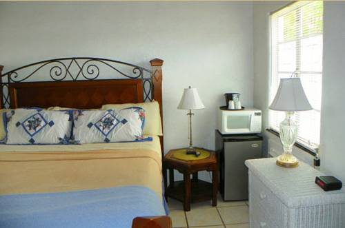 Imagen de la habitación del Hotel Island Breeze Inn. Foto 13