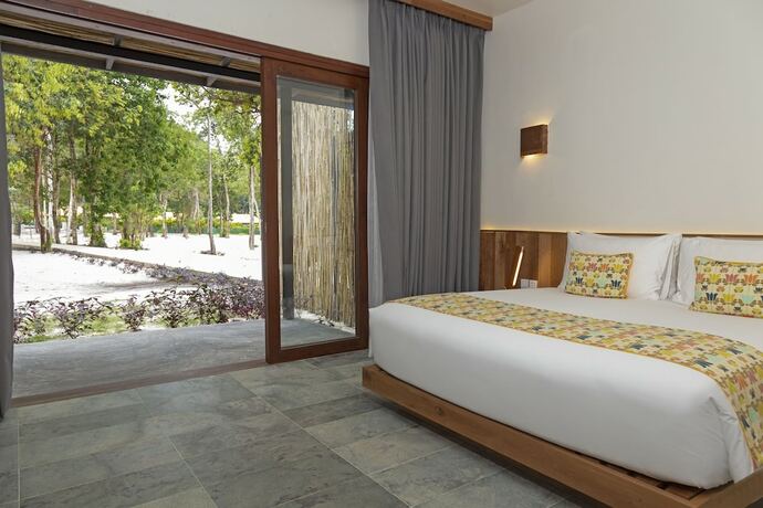 Imagen general del Hotel Island Center Point. Foto 7