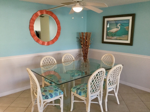 Imagen de la habitación del Hotel Island House Beach Resort. Foto 12