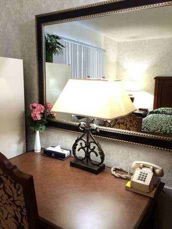 Imagen de la habitación del Hotel Island Inn, Grand Island. Foto 5