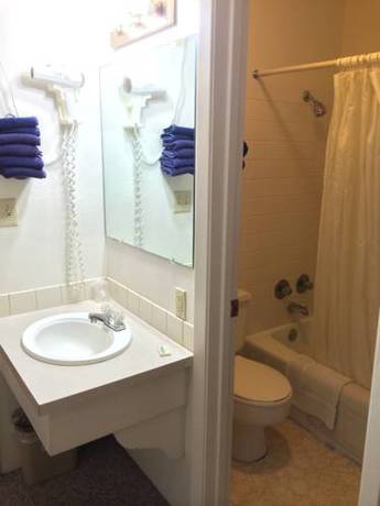 Imagen de la habitación del Hotel Island Inn, Grand Island. Foto 7