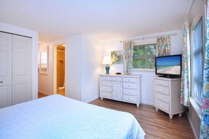 Imagen general del Hotel Island Inn, Ybel. Foto 6