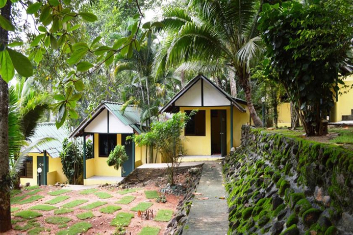 Imagen de los exteriores del Hotel Island Lodge. Foto 16