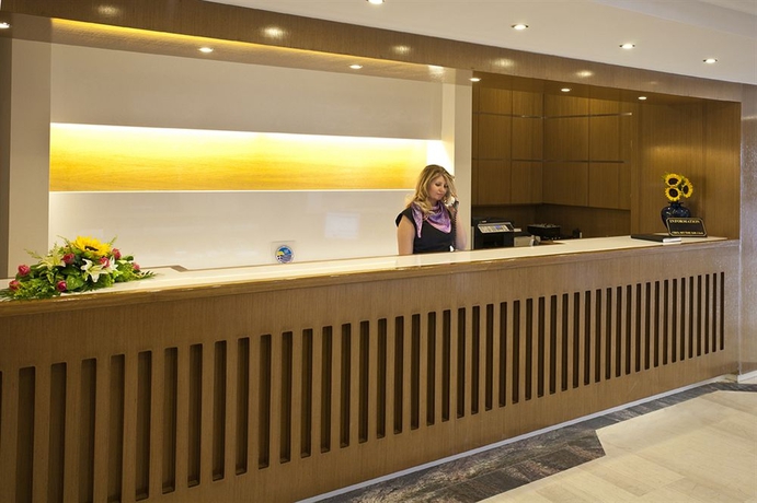 Imagen de los interiores del Hotel Island Resorts Marisol. Foto 16