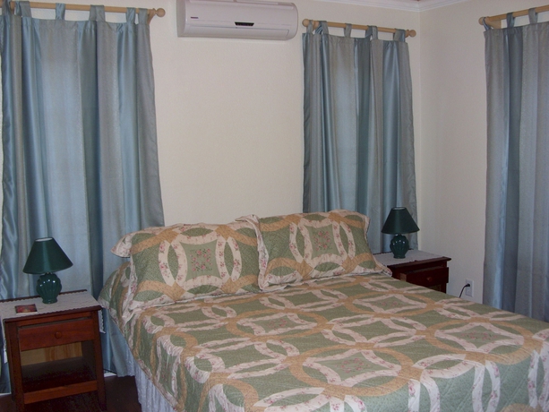 Imagen de la habitación del Hotel Island Seaside Suites. Foto 6