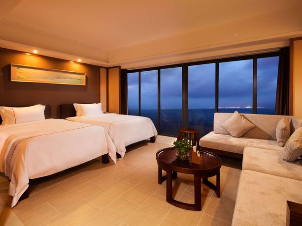 Imagen de la habitación del Hotel Island Skylight Resort. Foto 4