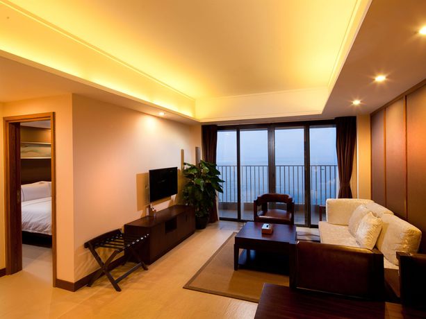 Imagen de la habitación del Hotel Island Skylight Resort. Foto 6